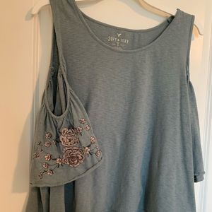 American eagle cold shoulder top